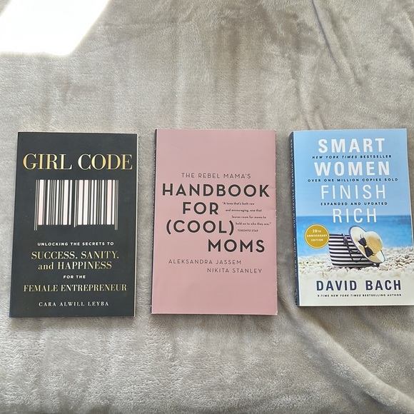 BOSS MOM BOOK SET - 3 books for boss mamas - Picture 2 of 6